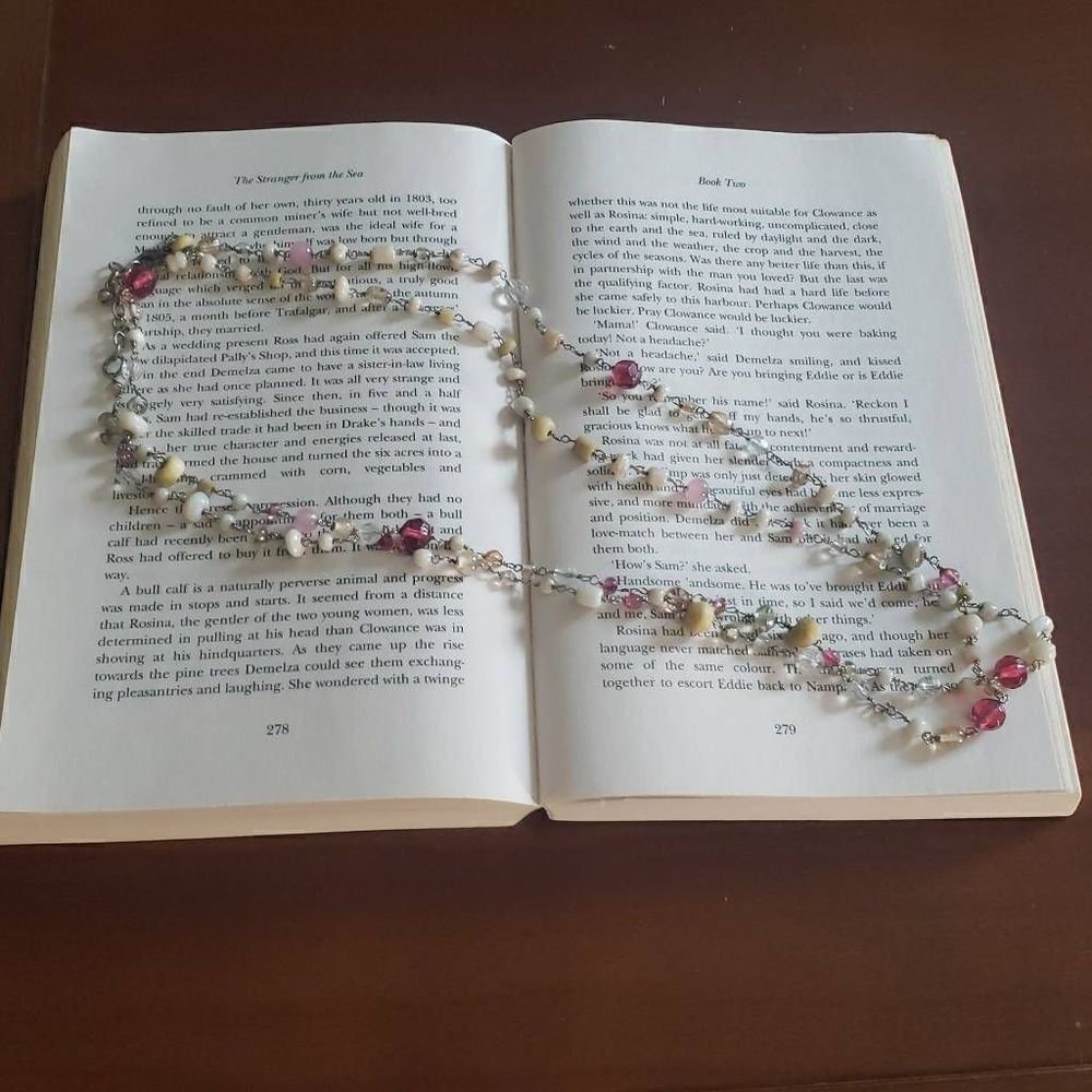 Aeropostle Pink Beaded Necklace‎